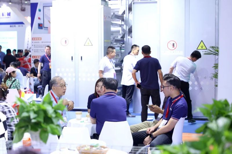 5月18日中国畜博会盛大开幕,卓一牧业展位人气“狂飙”!